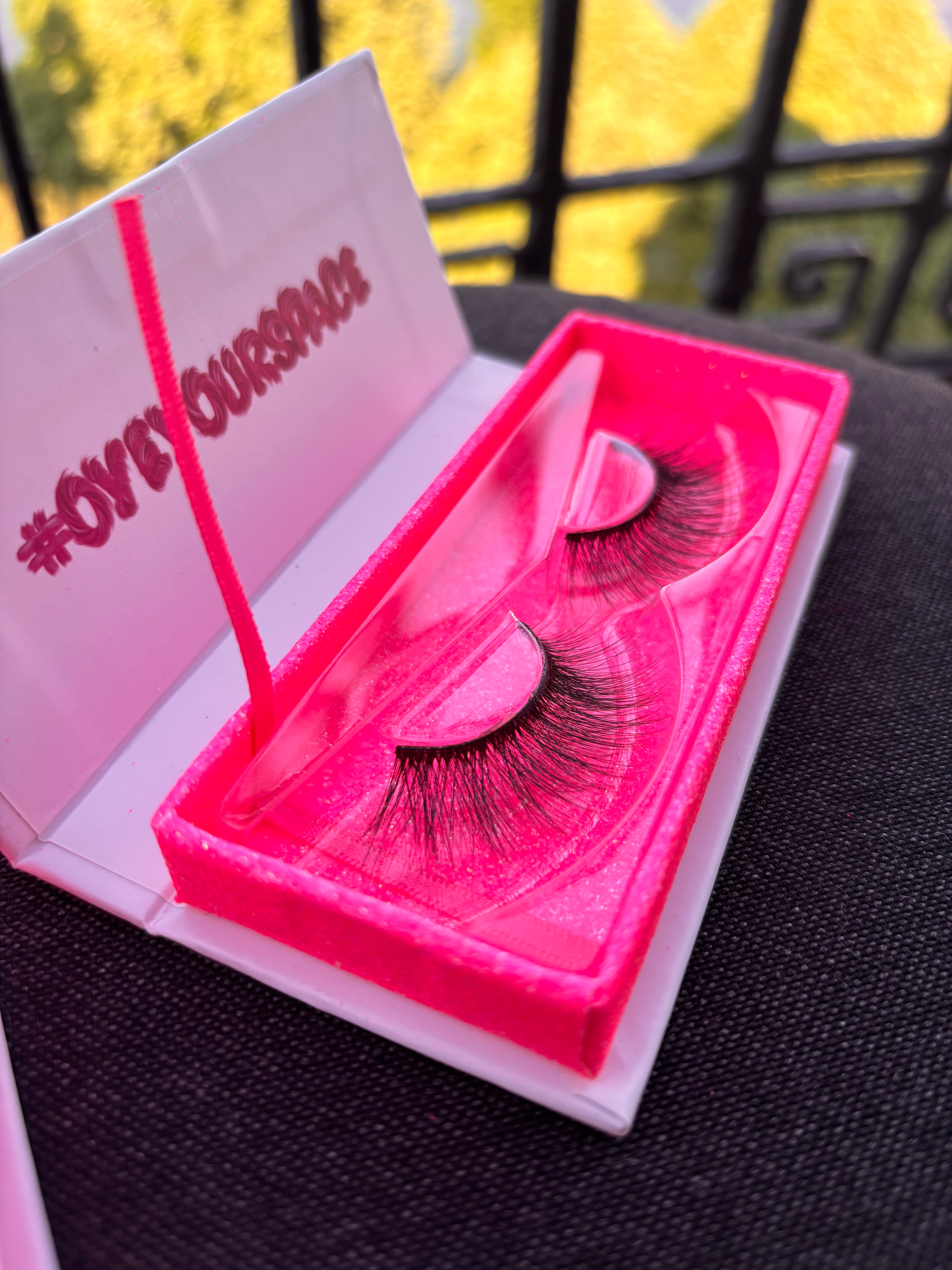 ŘASY EMILY IN PARIS