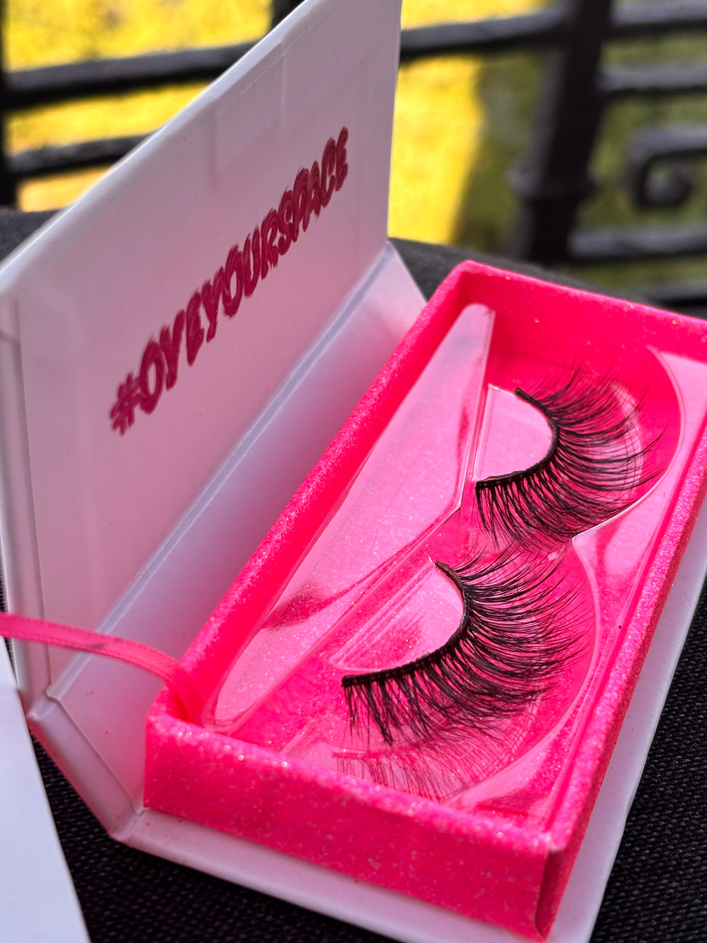 ŘASY MR. MRS. SMITH