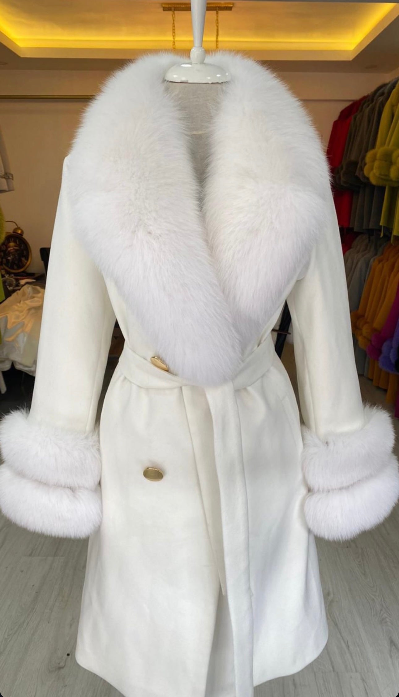 Kabát s kožešinou