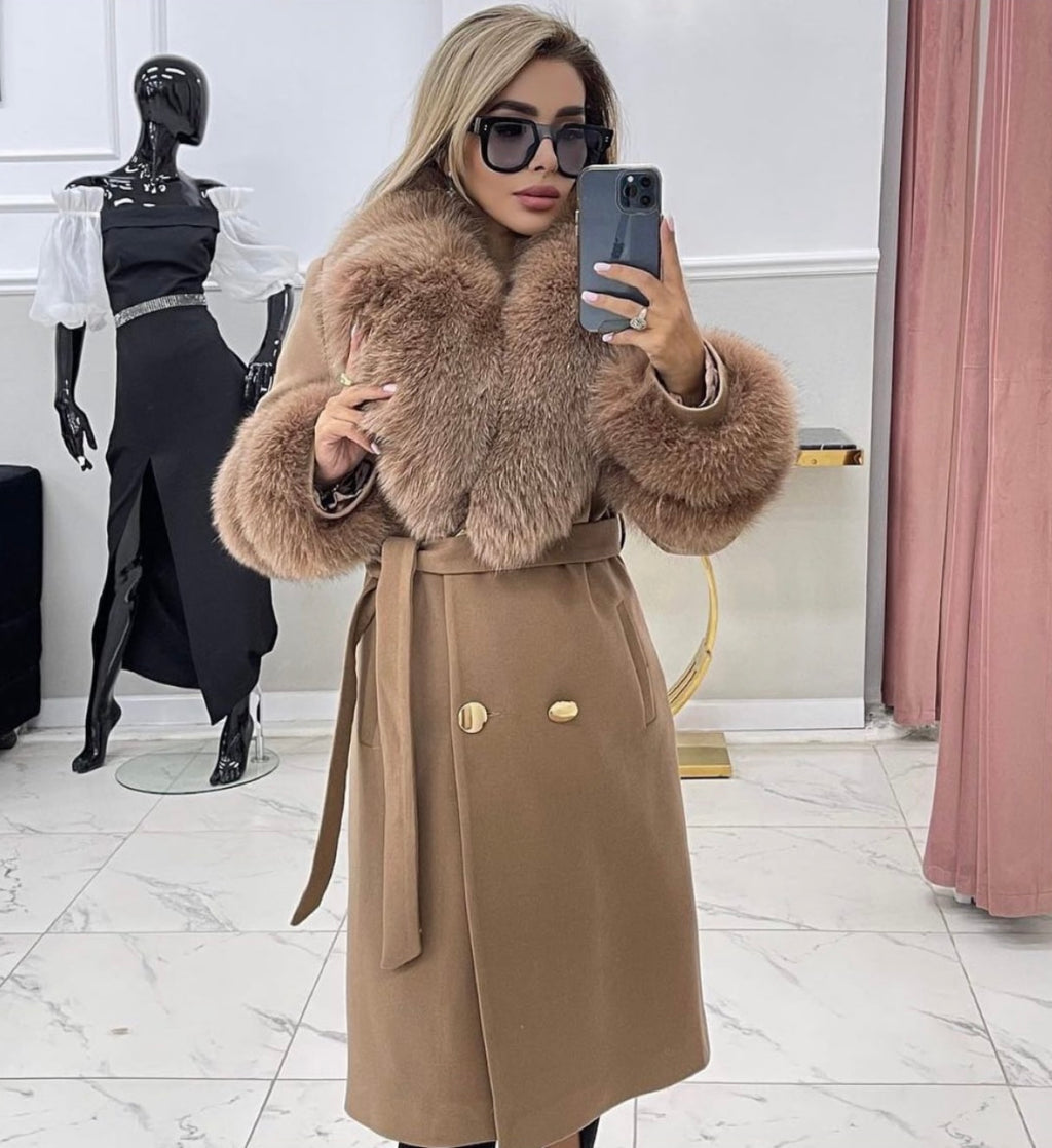 Kabát s kožešinou