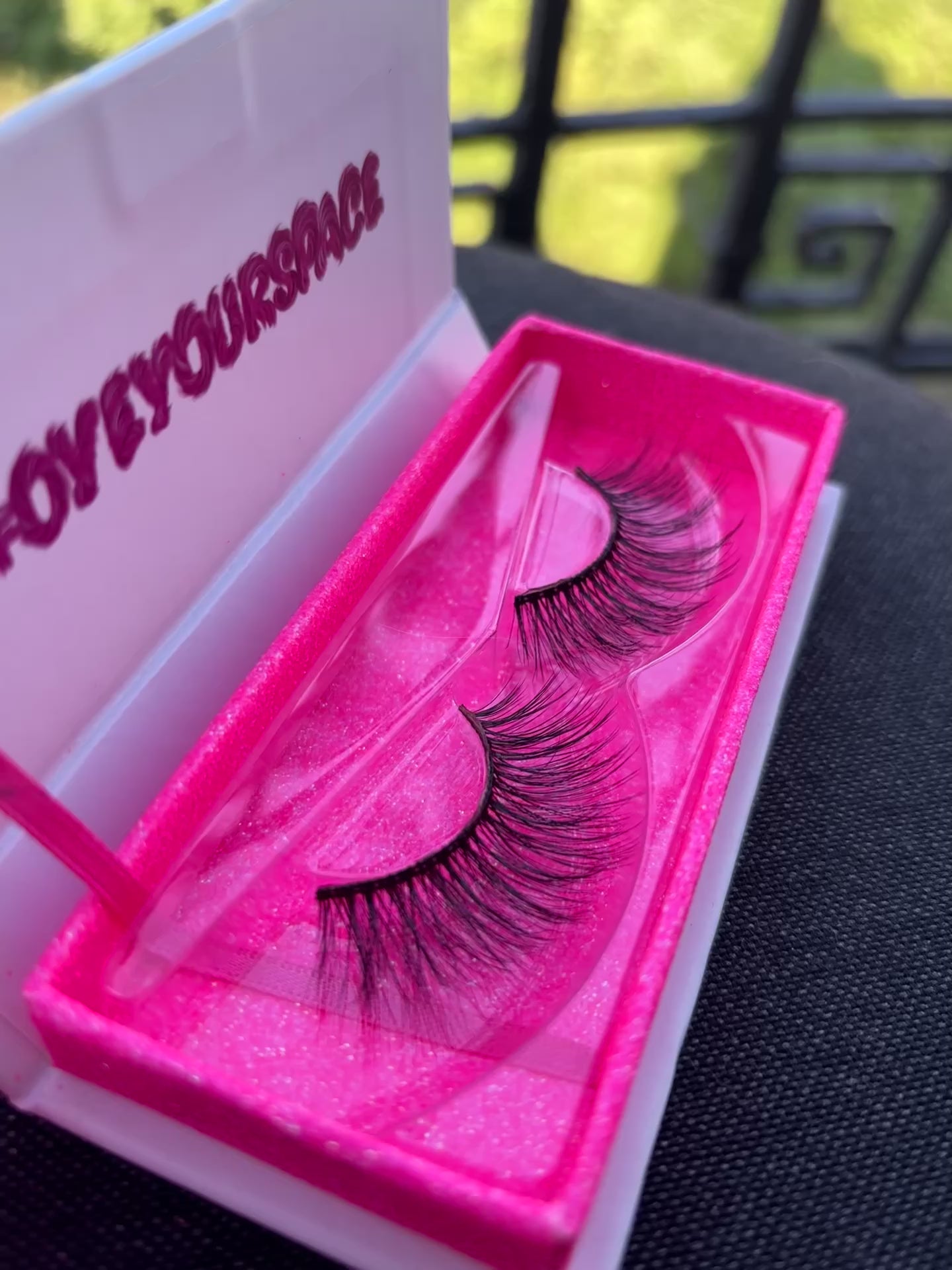 ŘASY MR. MRS. SMITH